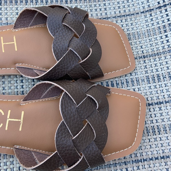 NWOT beach by Matisse slip on sandal. Size 9 - Picture 3 of 6